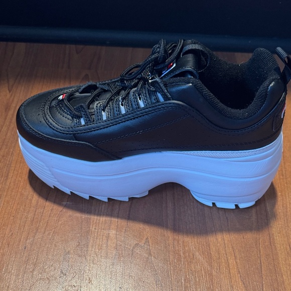 Fila Women's Black and White Chunky Sneakers - Picture 2 of 16